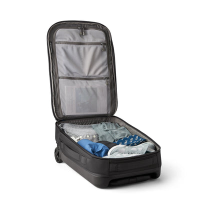 35L/22" Carry-On Luggage