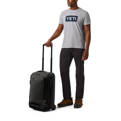 35L/22" Carry-On Luggage